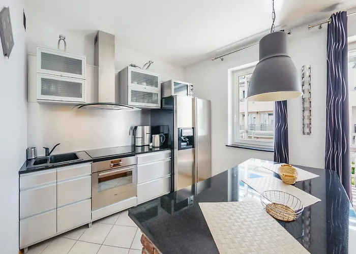 Maria Ludwika, Sun & Snow *